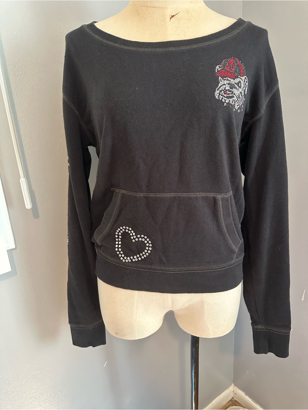 PINK Victoria's Secret Black Rhinestone Bulldog & Heart Pullover